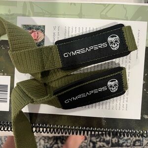 Gymreapers Lifting Straps in Olive Green and Black